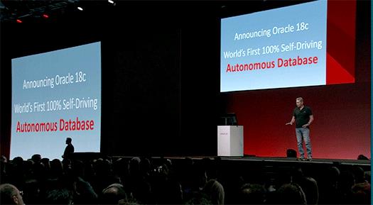 Oracle Autonomouse Databaseを発表するラリー・エリソン氏